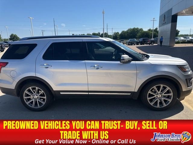 2017 Ford Explorer Limited FWD's photo