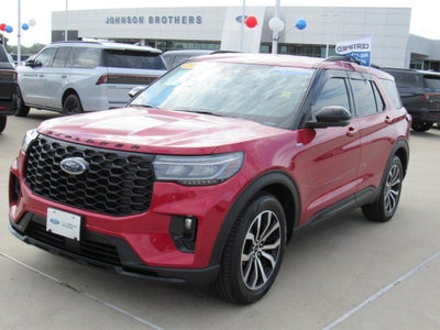 2025 Ford Explorer ST-Line