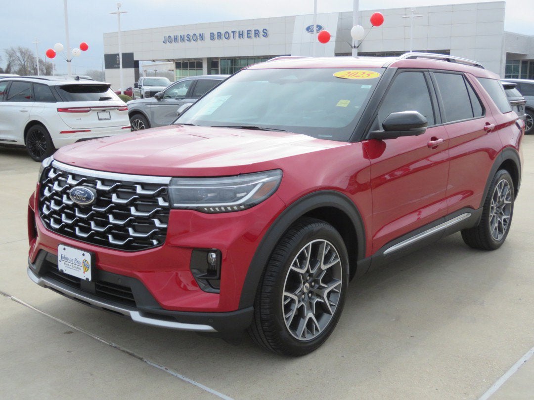 2025 Ford Explorer Platinum