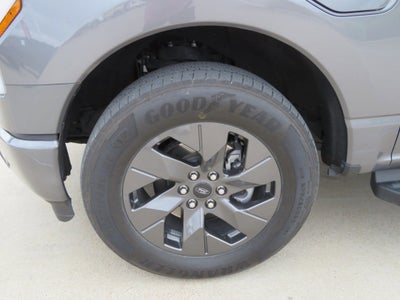 2024 Ford F-150 Lightning LARIAT