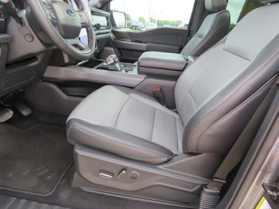 2024 Ford F-150 Lightning LARIAT