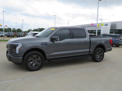 2024 Ford F-150 Lightning LARIAT