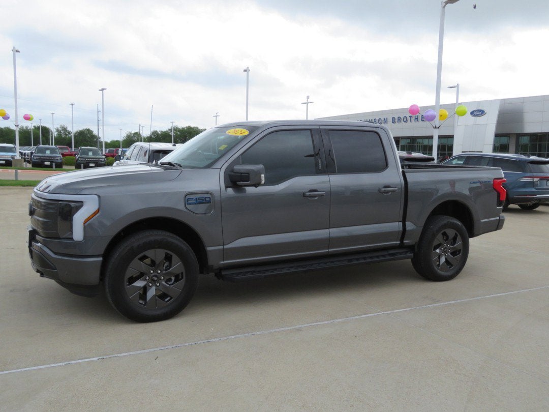 2024 Ford F-150 Lightning LARIAT
