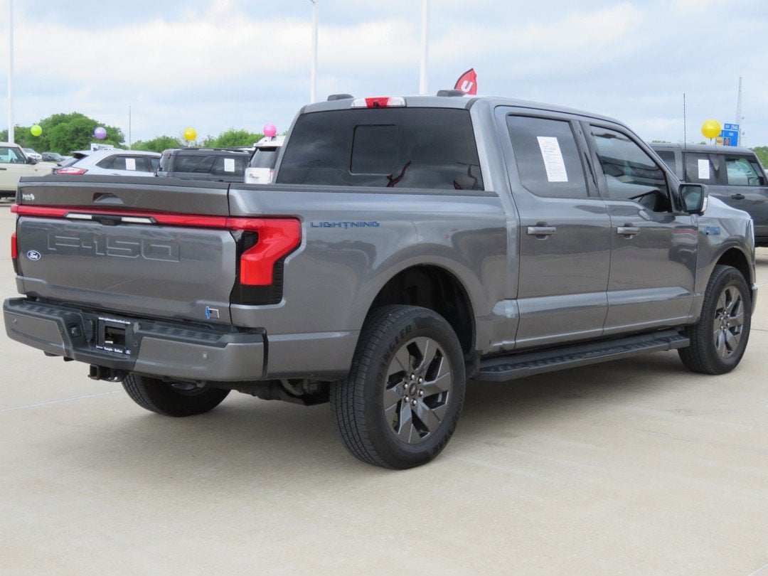 2024 Ford F-150 Lightning LARIAT