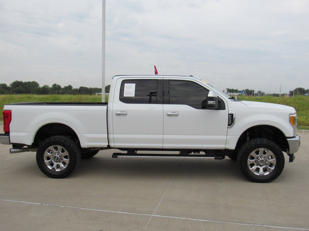 2017 Ford Super Duty F-250 SRW Lariat
