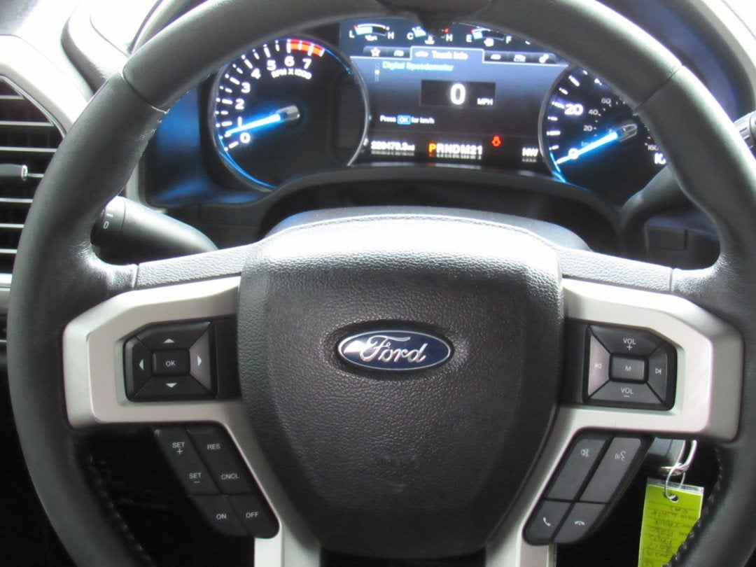 2017 Ford Super Duty F-250 SRW Lariat