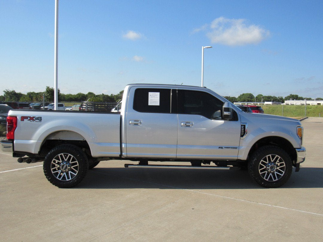 2017 Ford Super Duty F-250 SRW Lariat