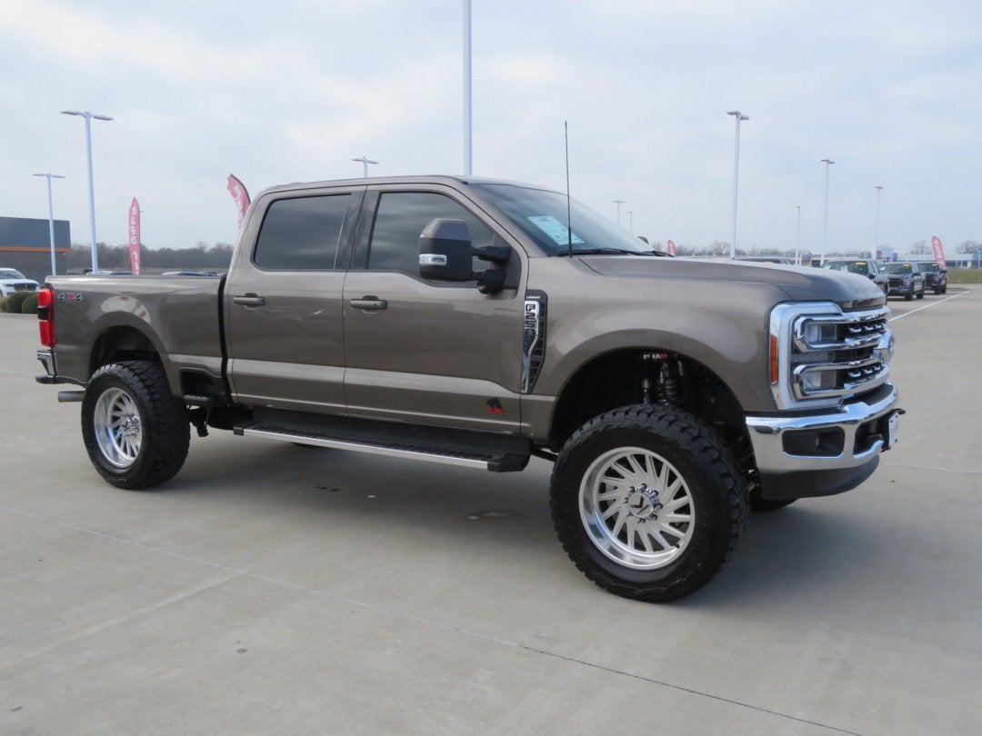2023 Ford Super Duty F-250 SRW LARIAT