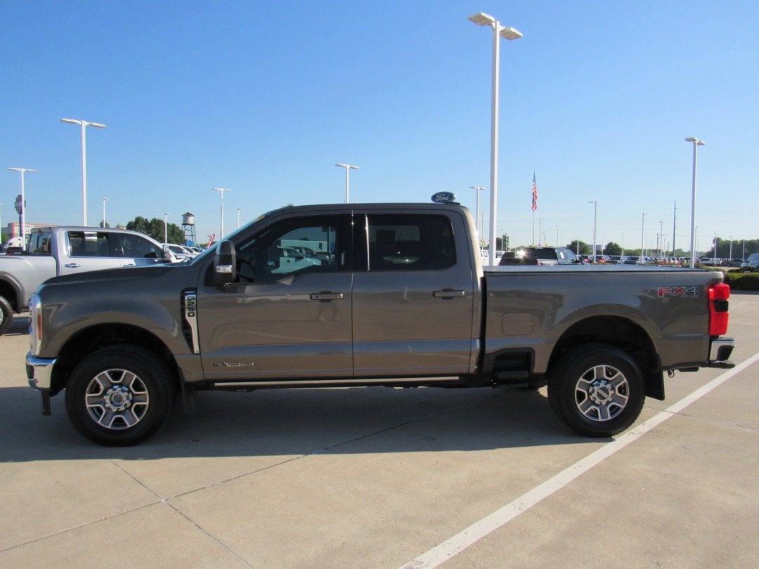 2023 Ford Super Duty F-250 SRW LARIAT