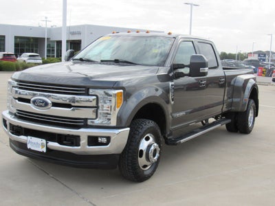 2017 Ford Super Duty F-350 DRW Lariat