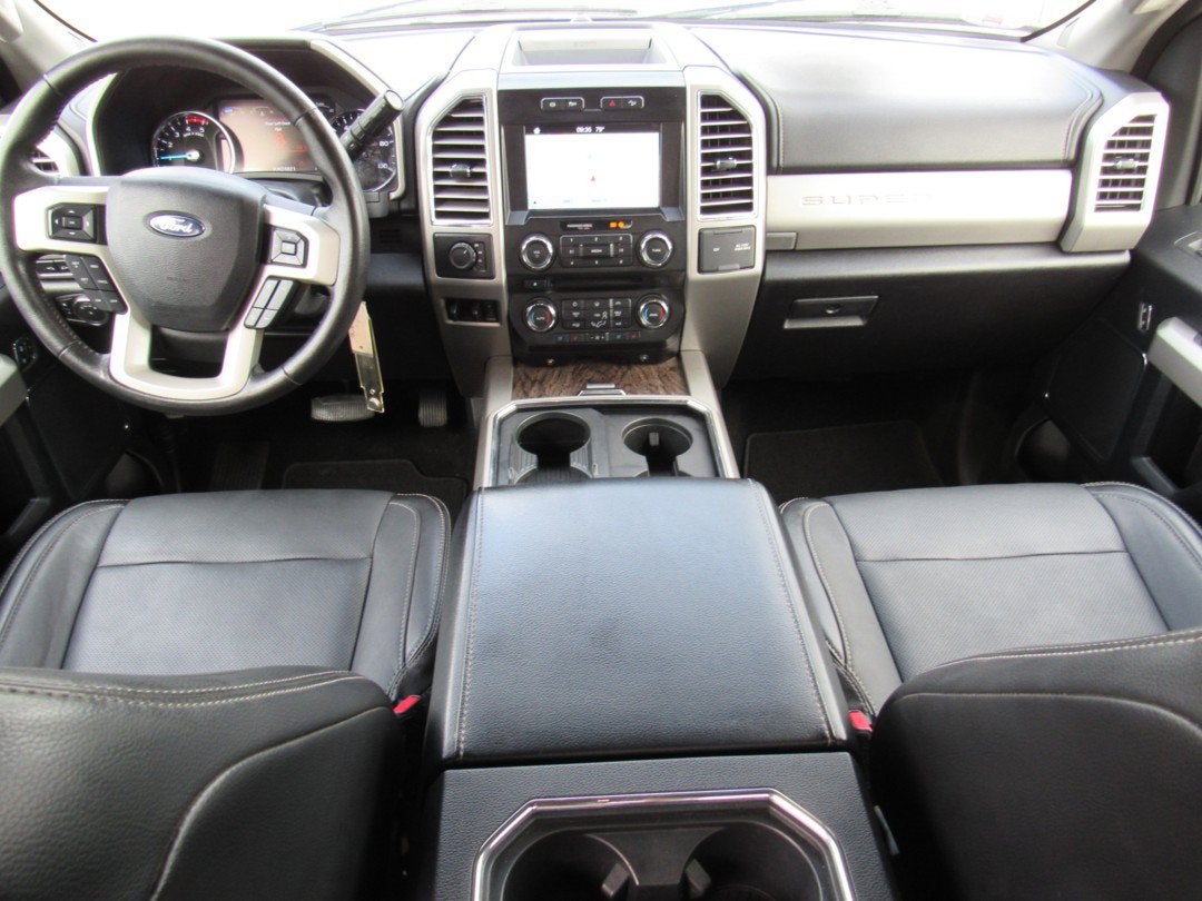 2017 Ford Super Duty F-350 DRW Lariat