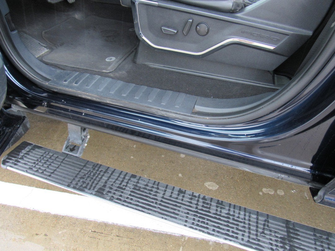 2023 Ford Super Duty F-350 DRW LARIAT