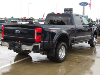 2023 Ford Super Duty F-350 DRW LARIAT