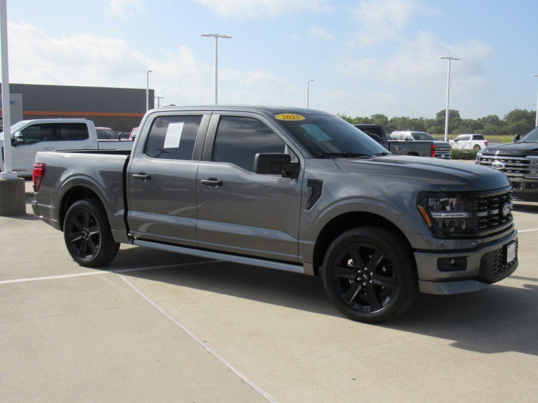 2025 Ford F-150 LOBO