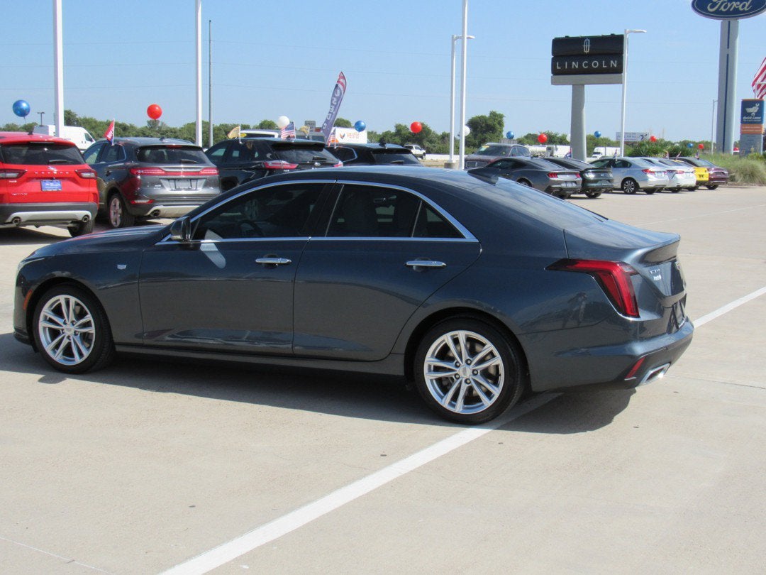 2022 Cadillac CT4 Luxury