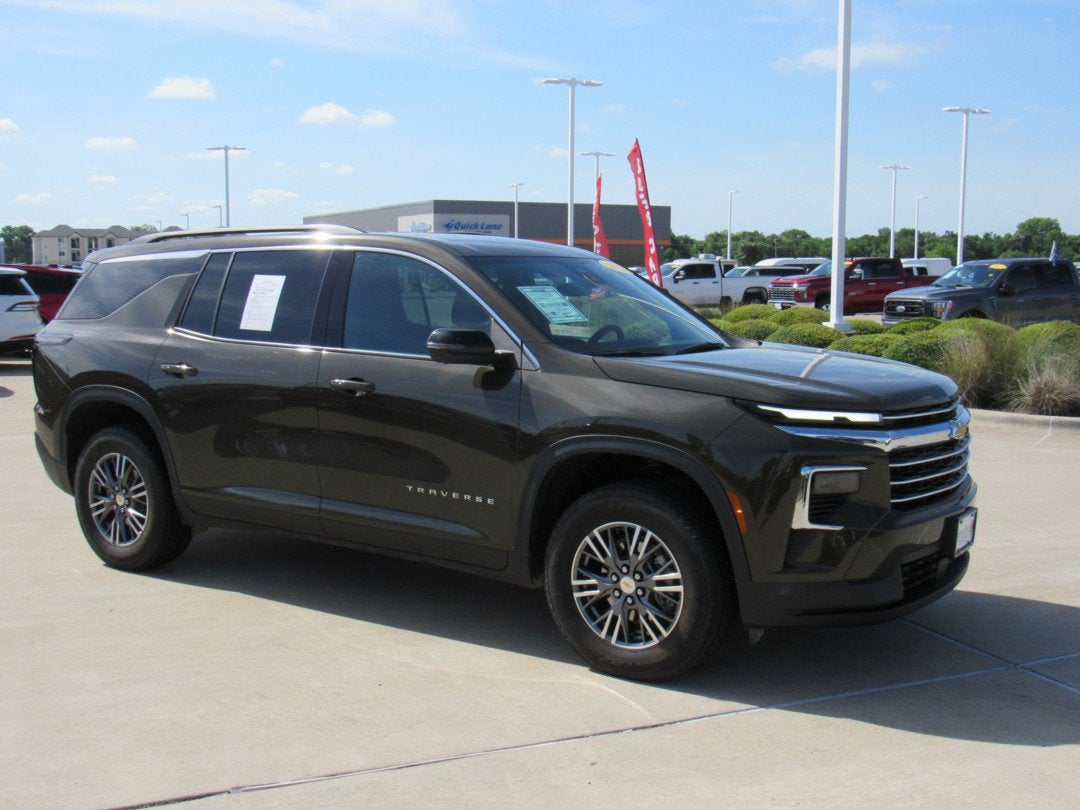 2024 Chevrolet Traverse FWD LT