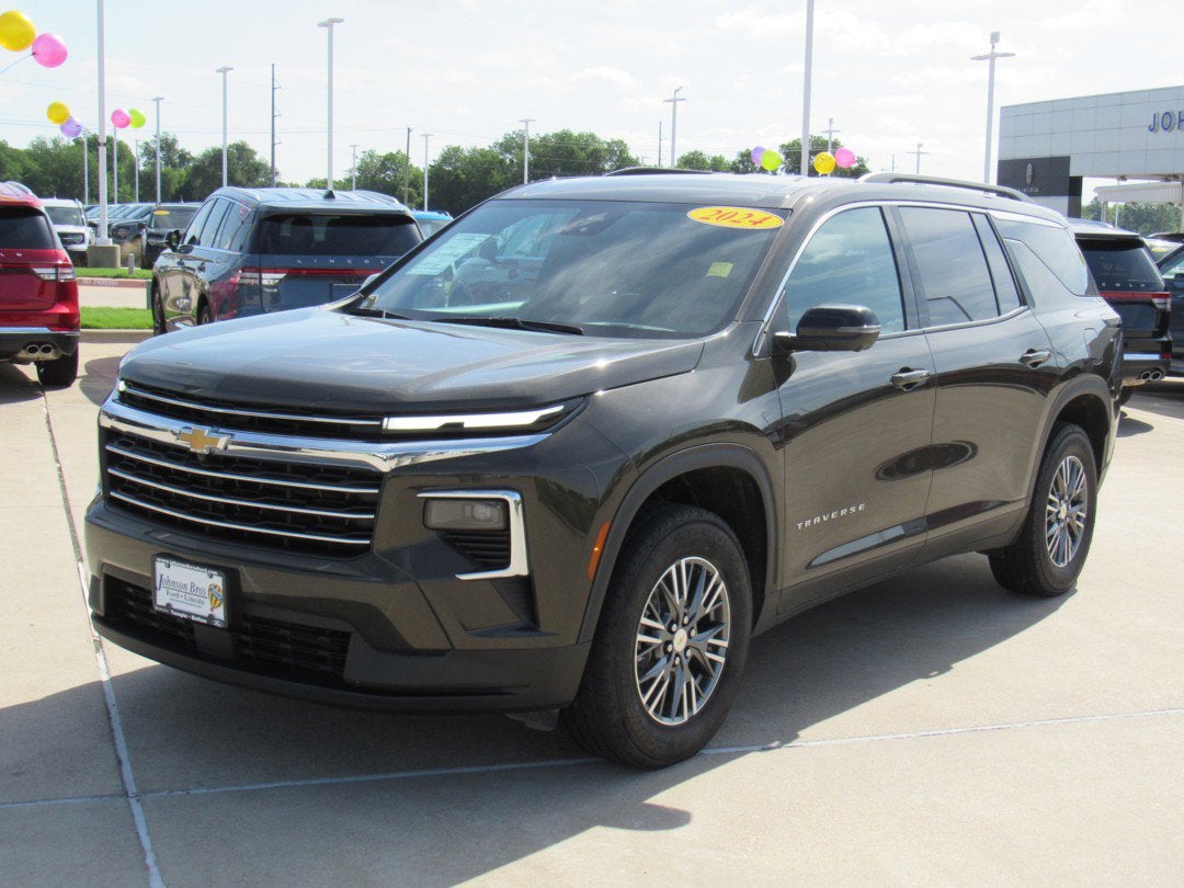 2024 Chevrolet Traverse FWD LT
