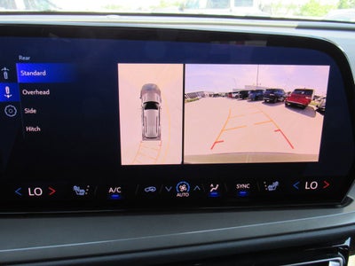 2024 Chevrolet Traverse FWD LT