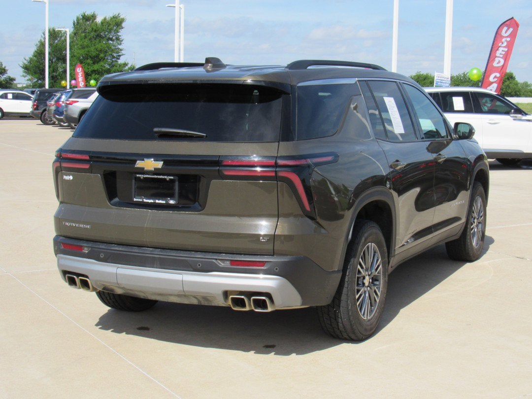 2024 Chevrolet Traverse FWD LT