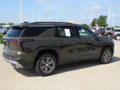 2024 Chevrolet Traverse FWD LT