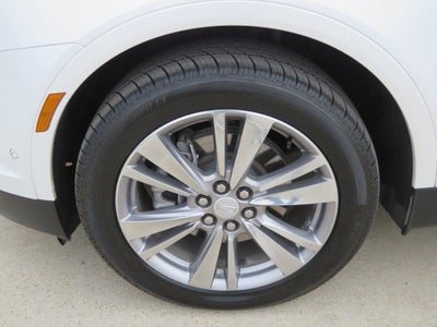 2024 Cadillac XT5 FWD Premium Luxury