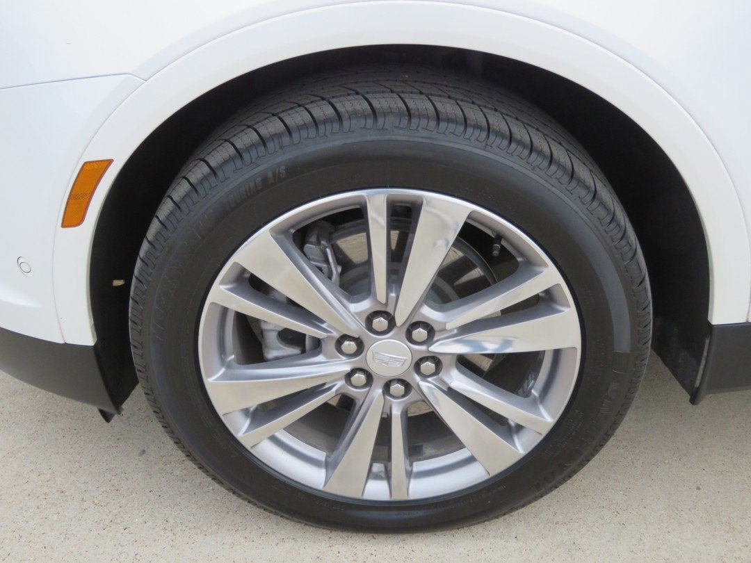 2024 Cadillac XT5 FWD Premium Luxury