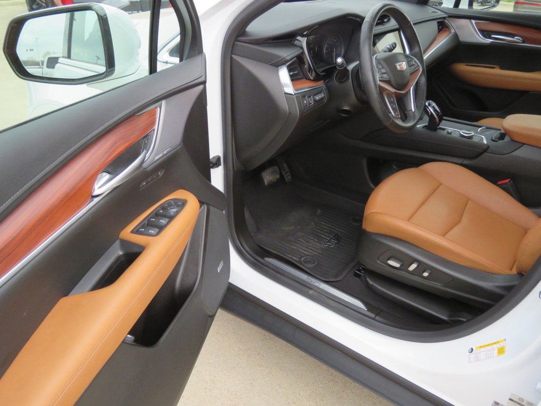 2024 Cadillac XT5 FWD Premium Luxury