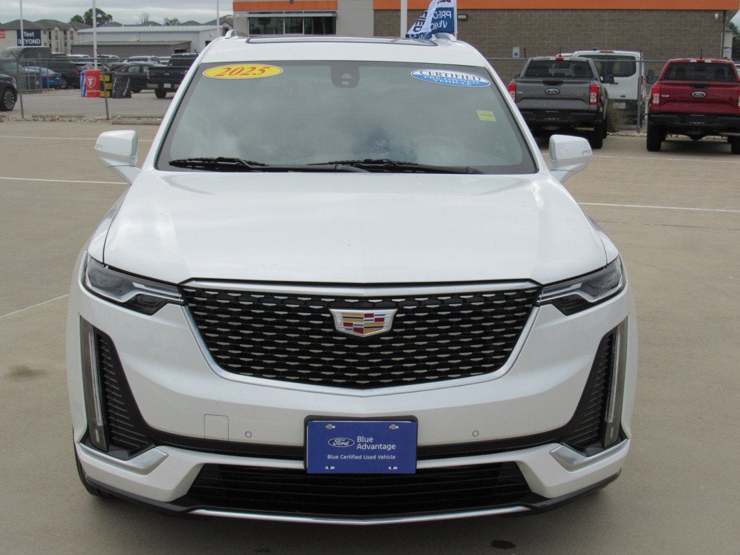 2025 Cadillac XT6 FWD Luxury