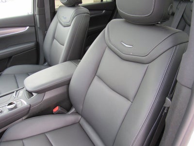 2025 Cadillac XT6 FWD Luxury