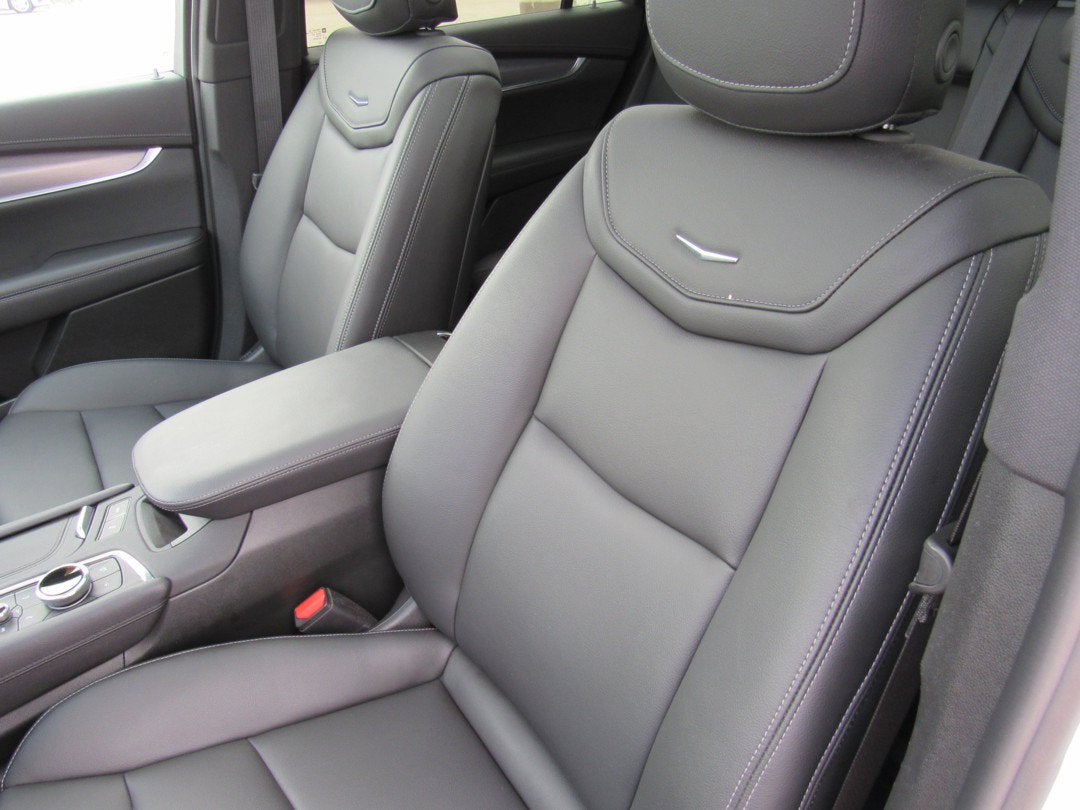 2025 Cadillac XT6 FWD Luxury