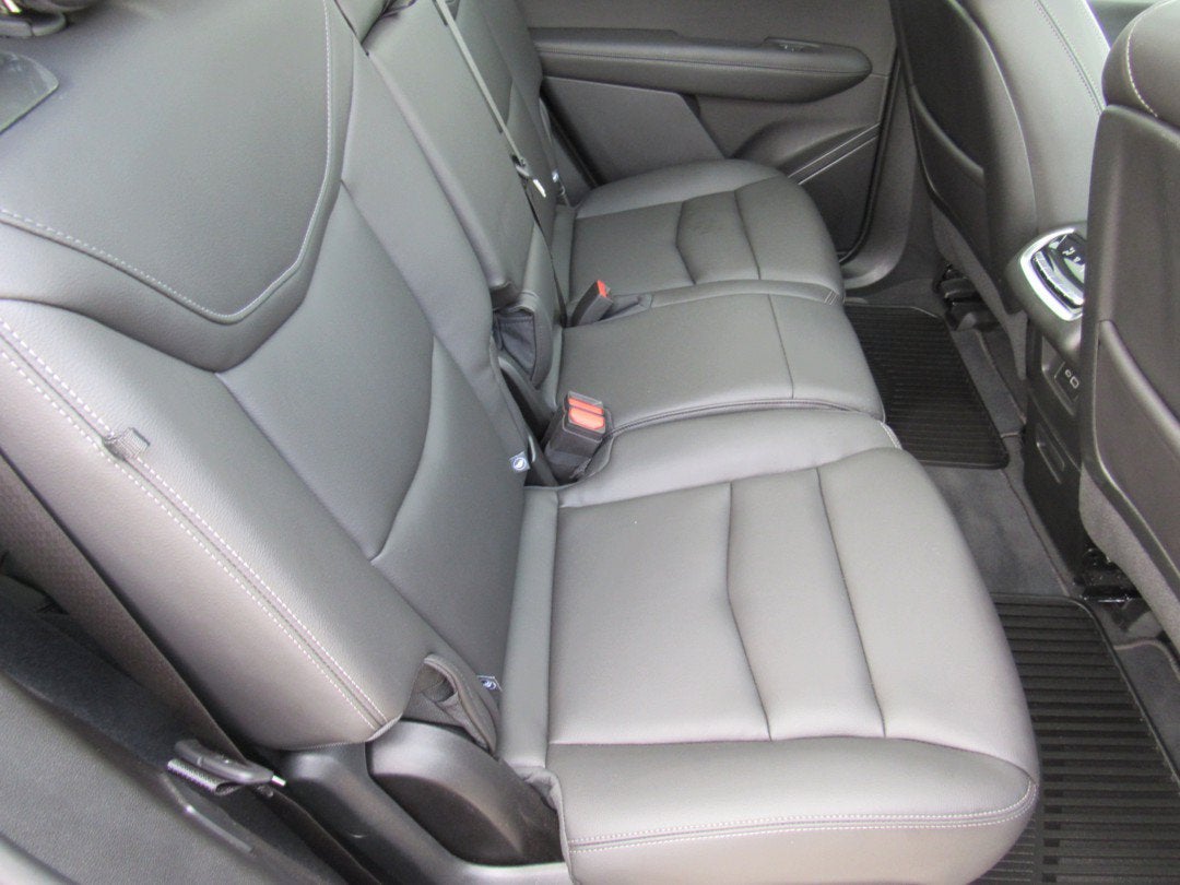 2025 Cadillac XT6 FWD Luxury