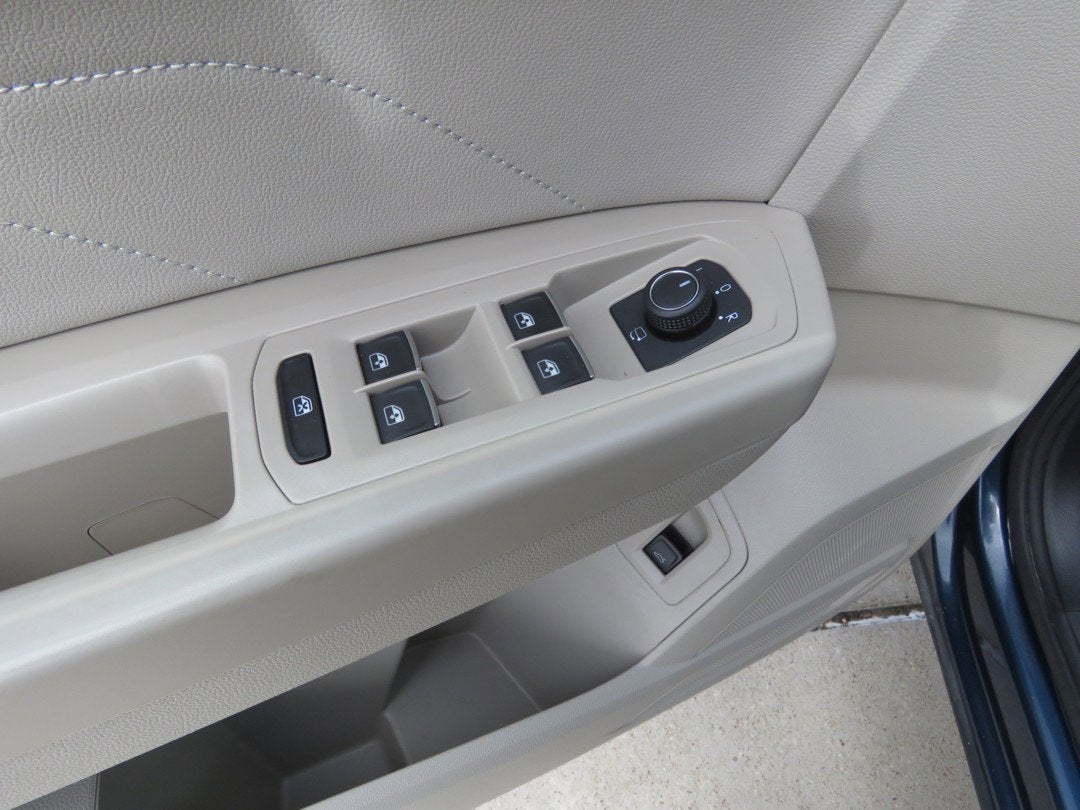 2022 Volkswagen Atlas 3.6L V6 SEL Premium R-Line