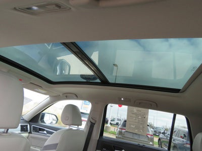 2022 Volkswagen Atlas 3.6L V6 SEL Premium R-Line