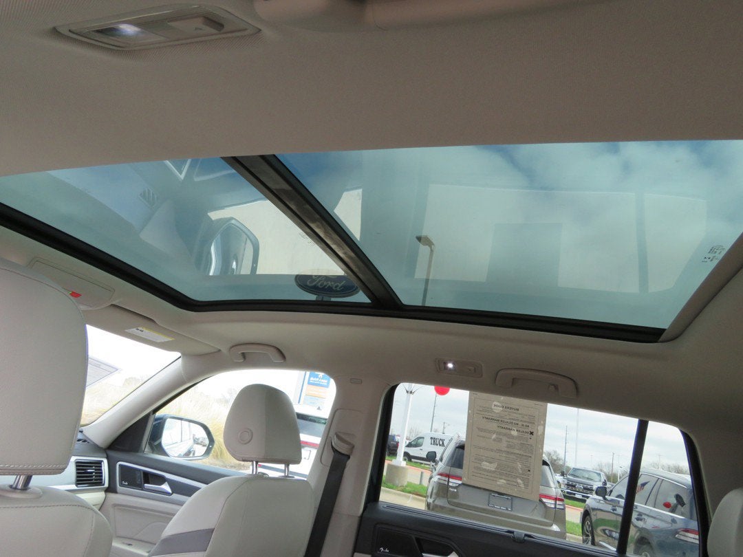 2022 Volkswagen Atlas 3.6L V6 SEL Premium R-Line