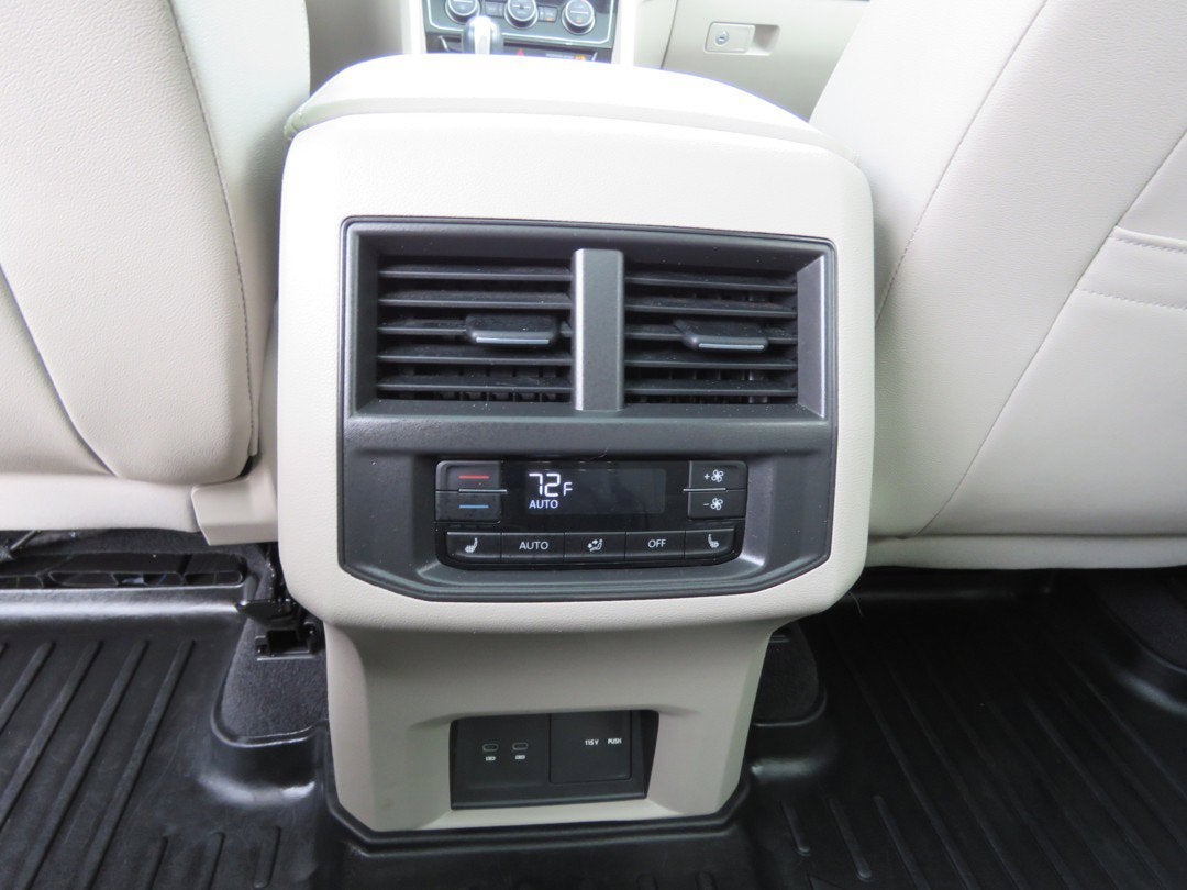 2022 Volkswagen Atlas 3.6L V6 SEL Premium R-Line