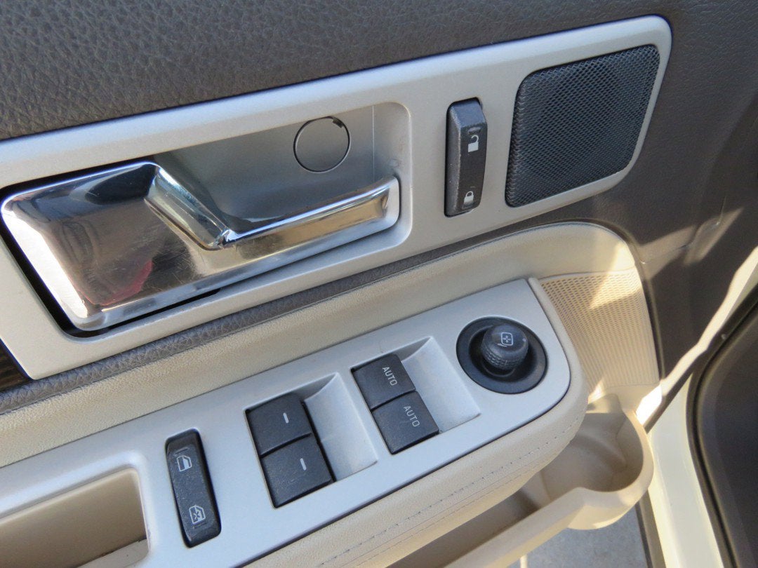 2008 Lincoln MKX Base