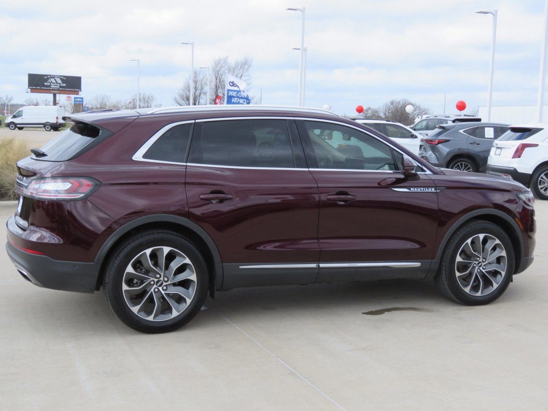 2022 Lincoln Nautilus Reserve