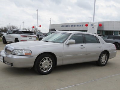 2011 Lincoln Town Car Signature Limited