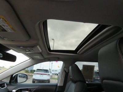 2020 Toyota RAV4 XLE Premium