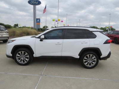2020 Toyota RAV4 XLE Premium