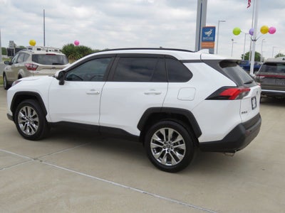 2020 Toyota RAV4 XLE Premium