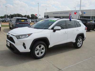 2020 Toyota RAV4 XLE