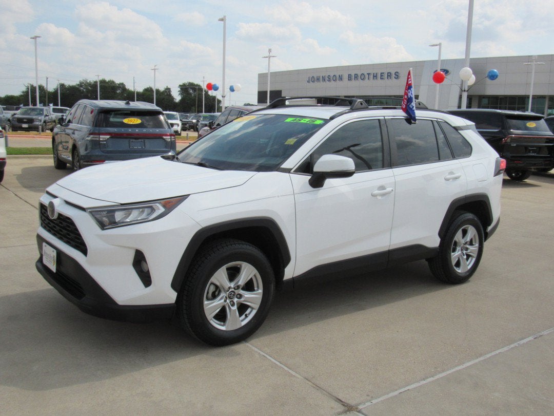 2020 Toyota RAV4 XLE