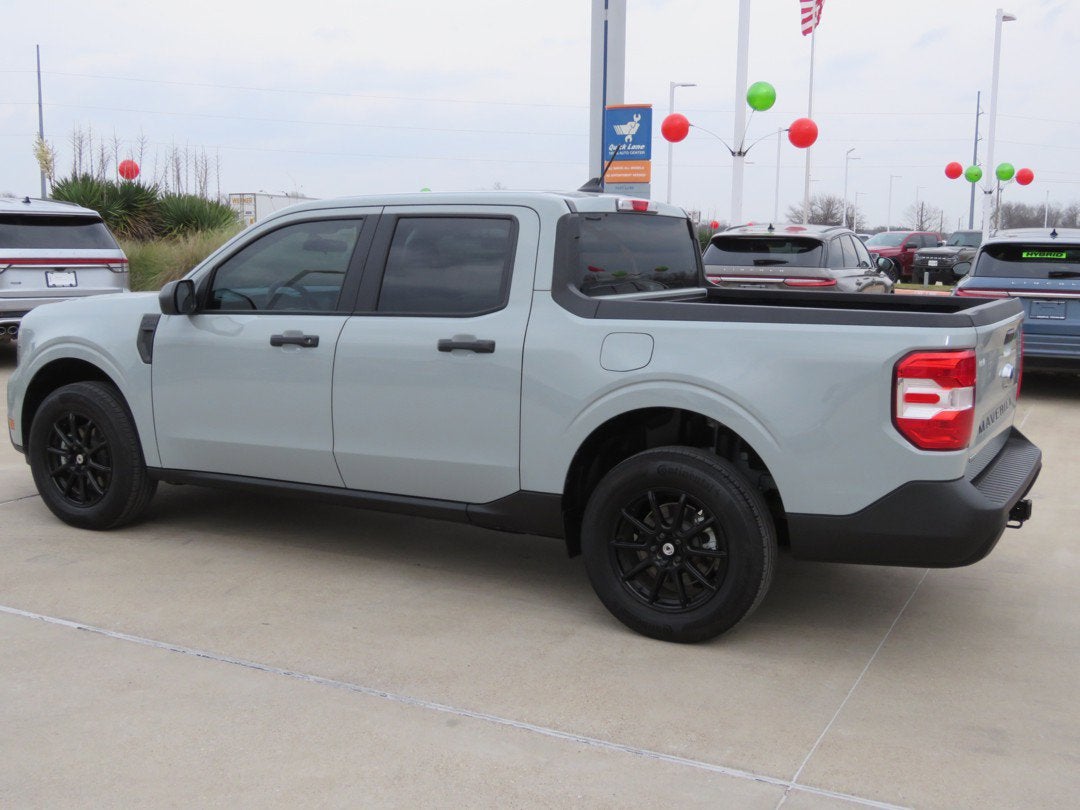 2023 Ford Maverick XL