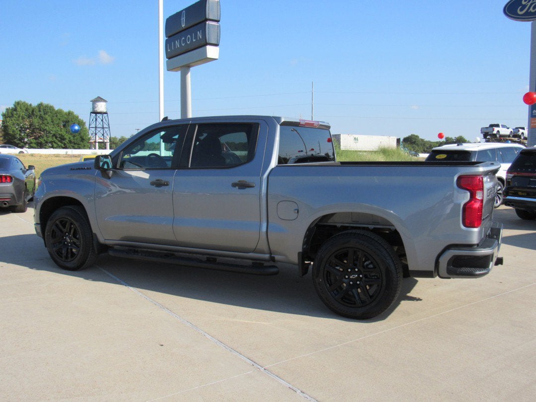 2024 Chevrolet Silverado 1500 Custom