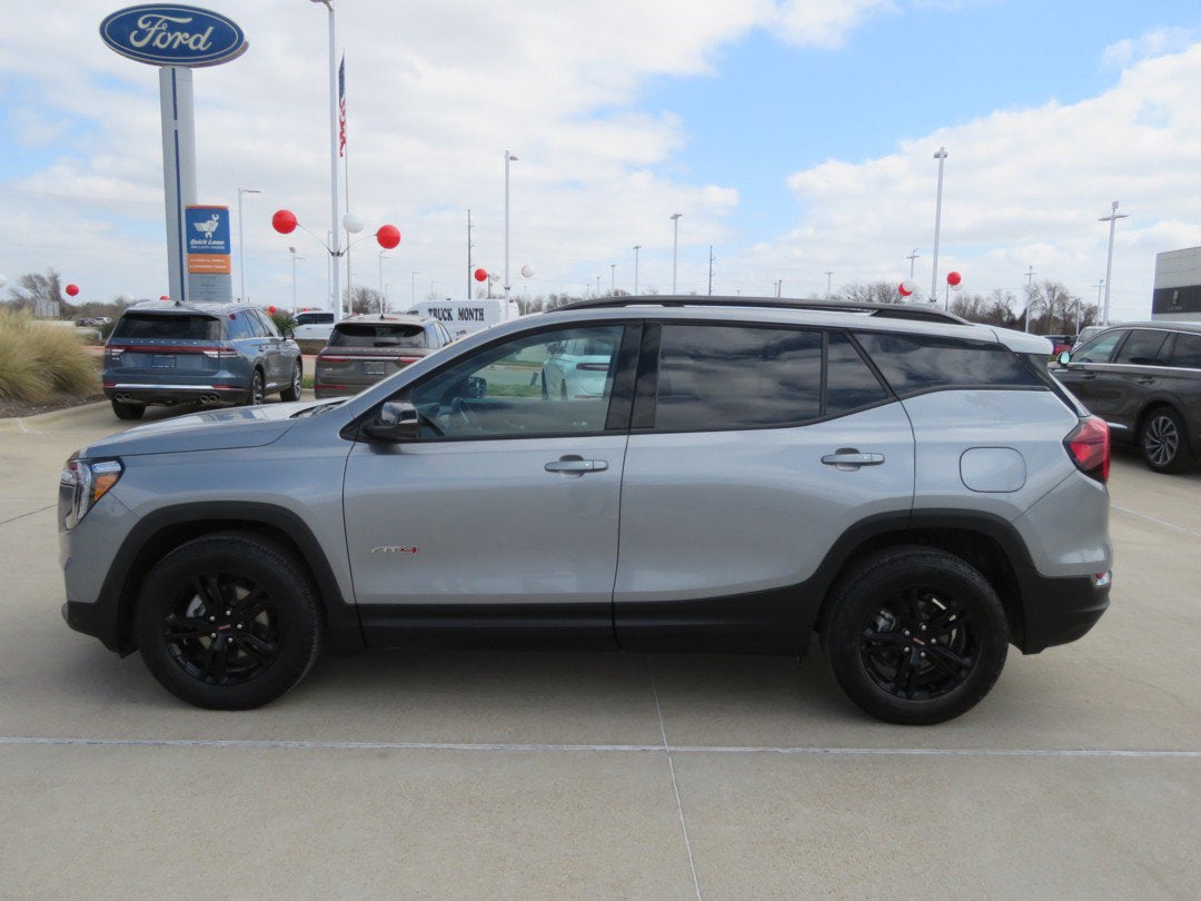 2024 GMC Terrain AT4