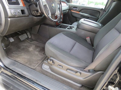 2013 Chevrolet Avalanche LS