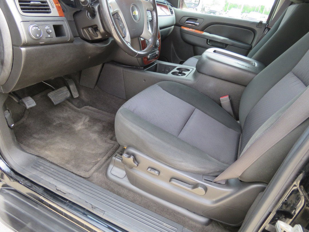 2013 Chevrolet Avalanche LS