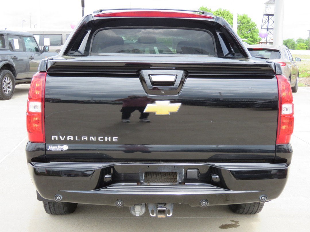 2013 Chevrolet Avalanche LS
