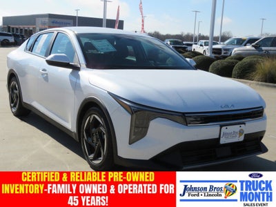 2025 Kia K4 EX